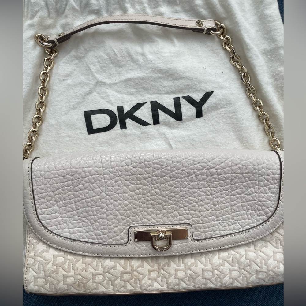 DKNY Cream Textured Leather Shoulder Bag with Light gold-tone Chain